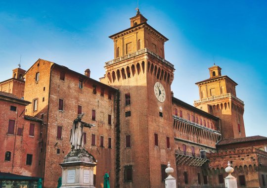 Bologna'da ücretler ne şekilde değişmektedir?