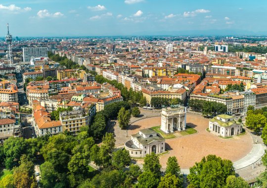 Milano bekarlar için, Napoli yatırımcılar için, Bologna çevre için: 2025-2026 konut eğilimleri
