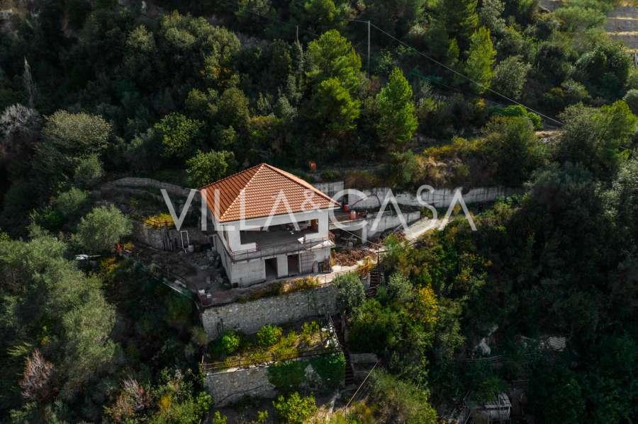 Ventimiglia şehrinde 300 metrekarelik bir villa inşaatı.