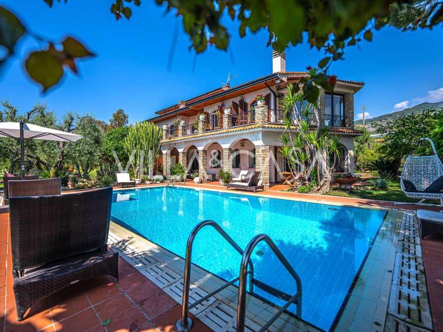 Sanremo'da satılık villa