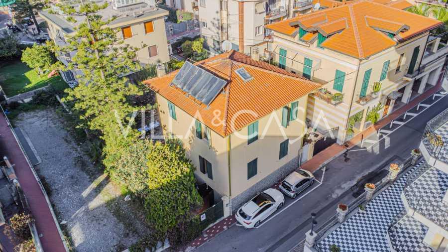 Bordighera'da merkezde bir villa