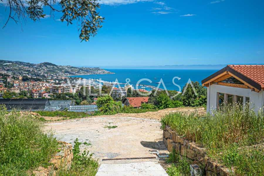Sanremo'da bir ev inşa ediliyor.