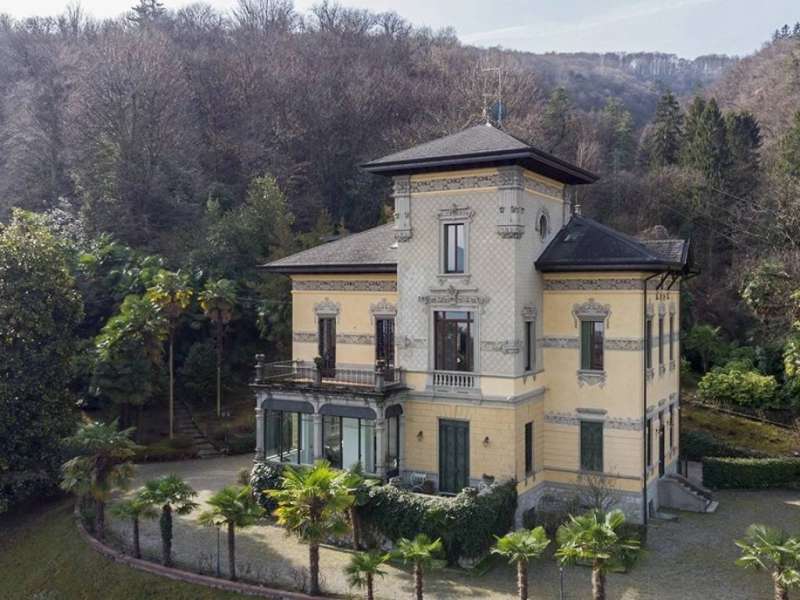 Seçkin bir villa Stresa'da.
