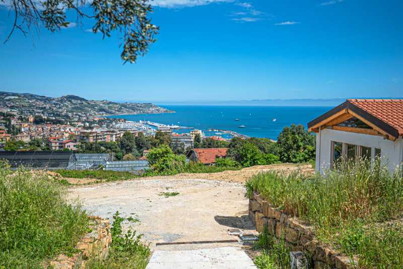Sanremo'da bir ev inşa ediliyor.