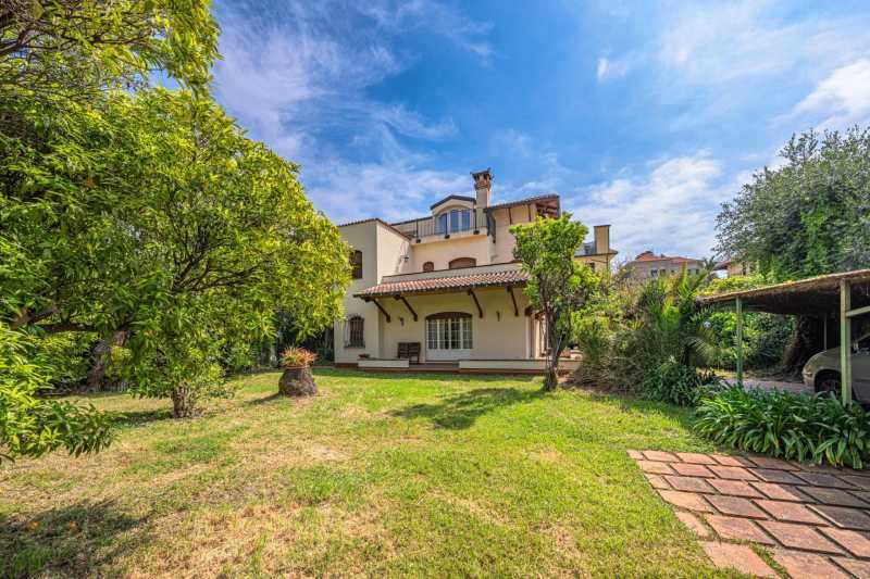 Deniz kenarında Bordighera'da villa satılık