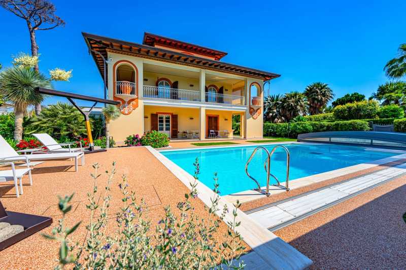 Forte dei Marmi'de satılık şık villa