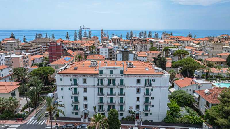 Bordighera'da kiralık üç odalı daire