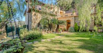 Antik tarzda bir villa Ventimiglia'da.