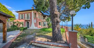 Ventimilya'da muhteşem villa satılık