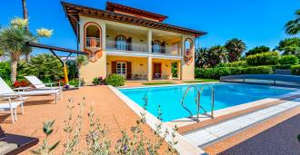 Forte dei Marmi'de satılık şık villa