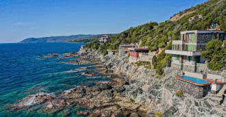 Kastiglione della Pescaia'da havuzlu prestijli villa satılık
