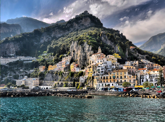 Amalfi Sahili şehirleri